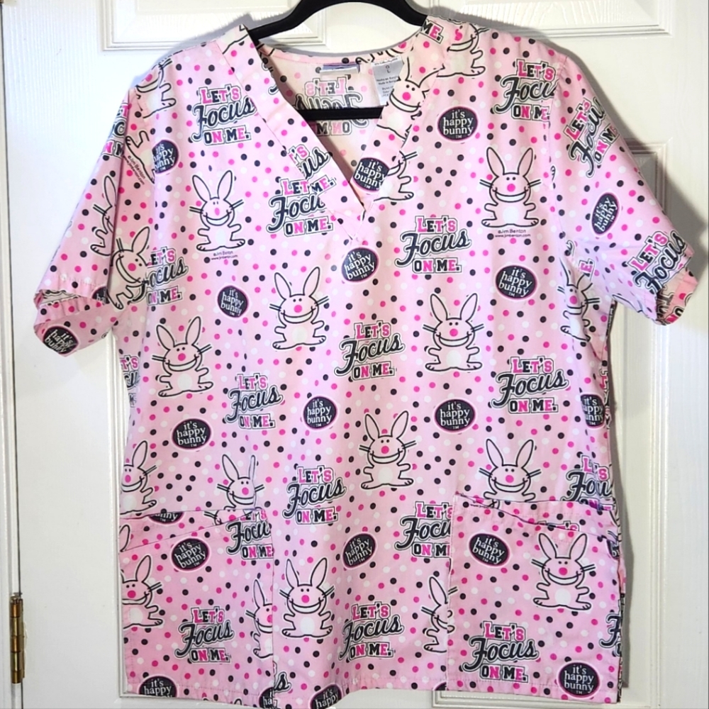 It's Happy Bunny pink medical scrubs top size Large